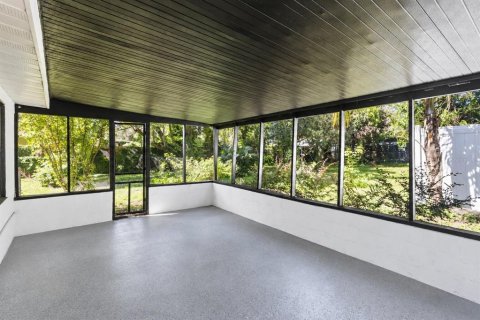 House in Valrico, Florida 3 bedrooms, 135.45 sq.m. № 2349967 - photo 23