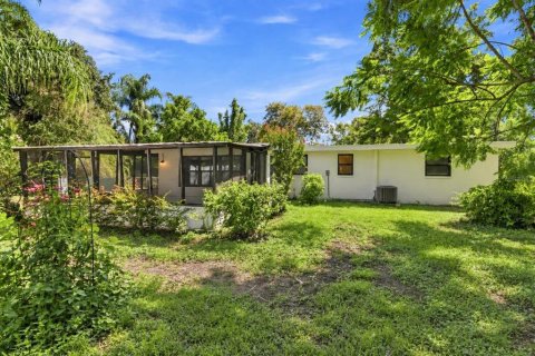 House in Valrico, Florida 3 bedrooms, 135.45 sq.m. № 2349967 - photo 28