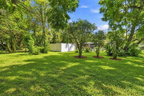 House in Valrico, Florida 3 bedrooms, 135.45 sq.m. № 2349967 - photo 27
