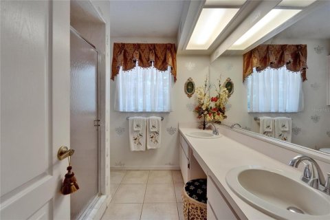 Casa en venta en Brooksville, Florida, 3 dormitorios, 187.66 m2 № 1686992 - foto 23