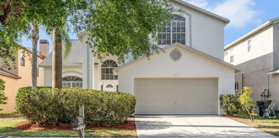House in Wesley Chapel, Florida 4 bedrooms, 209.12 sq.m. № 1742662