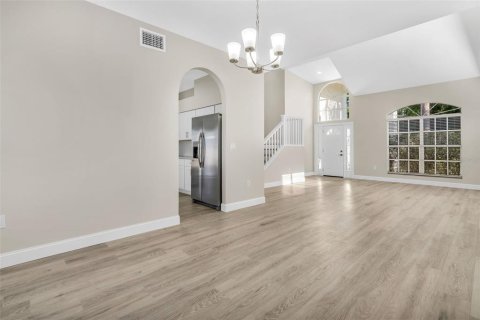 House in Wesley Chapel, Florida 4 bedrooms, 209.12 sq.m. № 1742662 - photo 8