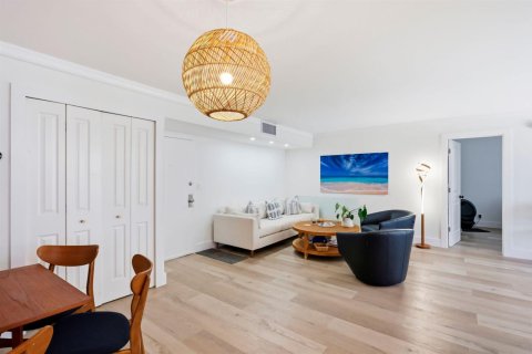 Купить кондоминиум в Хиллсборо-Бич, Флорида 3 комнаты, 117.99м2, № 2193568 - фото 7