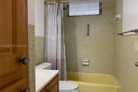 Condominio en venta en Aventura, Florida, 1 dormitorio, 71.35 m2 № 2050860 - foto 15