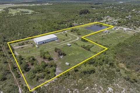 Propiedad comercial en venta en Sebastian, Florida № 2187977 - foto 4