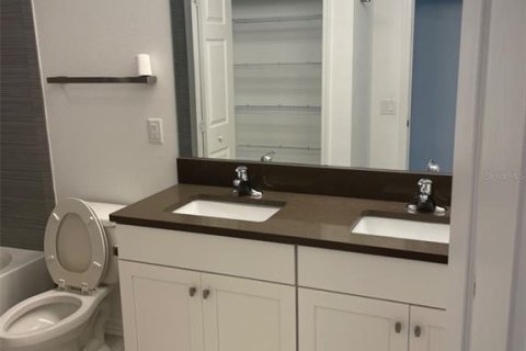 Adosado en alquiler en Tampa, Florida, 3 dormitorios, 204.38 m2 № 1690456 - foto 21