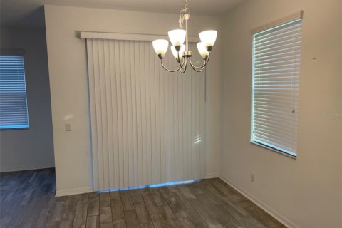 Adosado en alquiler en Tampa, Florida, 3 dormitorios, 204.38 m2 № 1690456 - foto 4
