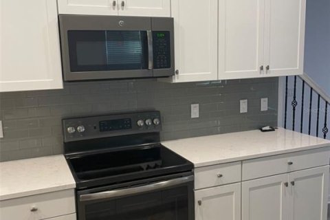 Adosado en alquiler en Tampa, Florida, 3 dormitorios, 204.38 m2 № 1690456 - foto 8