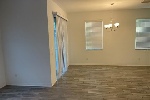 Adosado en alquiler en Tampa, Florida, 3 dormitorios, 204.38 m2 № 1690456 - foto 5