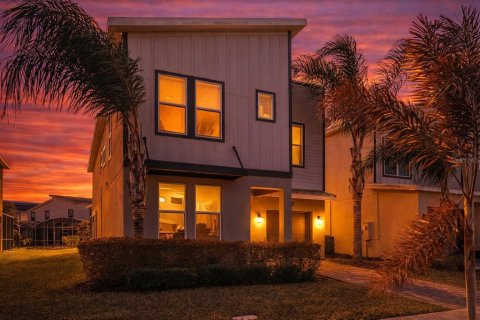 Villa ou maison à Davenport, Floride 6 chambres, 305.74 m2 № 2108681