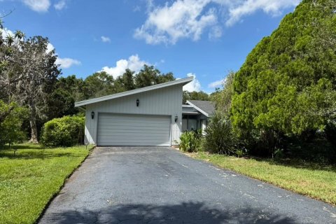 Villa ou maison à Haines City, Floride 2 chambres, 179.77 m2 № 2408897