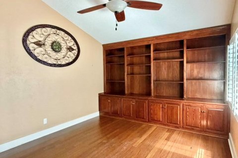 Villa ou maison à louer à Haines City, Floride: 2 chambres, 179.77 m2 № 2408897 - photo 18