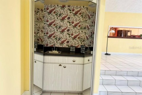 Villa ou maison à louer à Haines City, Floride: 2 chambres, 179.77 m2 № 2408897 - photo 10