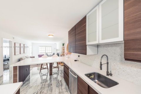 Apartment in Key Biscayne, Florida 1 bedroom, 79.34 sq.m. № 2042042 - photo 6