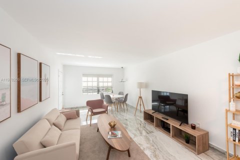 Apartment in Key Biscayne, Florida 1 bedroom, 79.34 sq.m. № 2042042 - photo 2