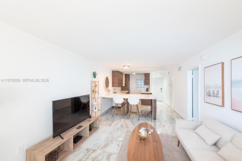 Apartment in Key Biscayne, Florida 1 bedroom, 79.34 sq.m. № 2042042 - photo 4