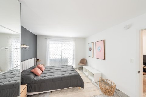 Apartment in Key Biscayne, Florida 1 bedroom, 79.34 sq.m. № 2042042 - photo 9