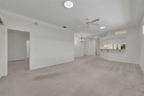 House in Leesburg, Florida 3 bedrooms, 148.27 sq.m. № 1644089 - photo 11