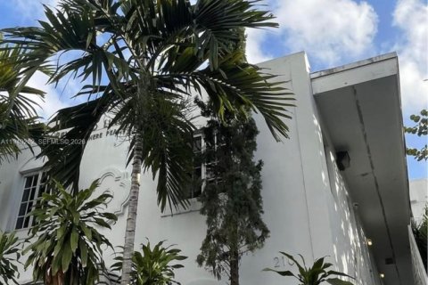 Appartement à Miami, Floride 12 chambres, 358.23 m2 № 1998144