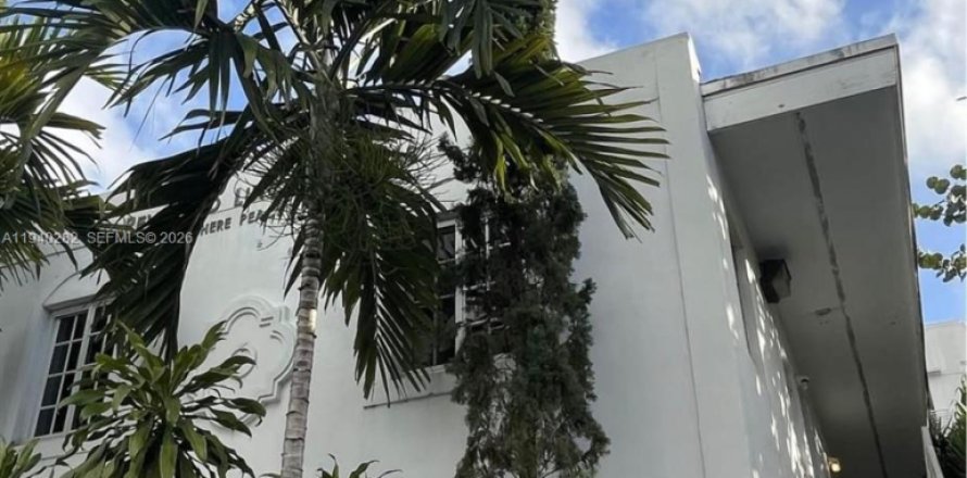 Appartement à Miami, Floride 12 chambres, 358.23 m2 № 1998144