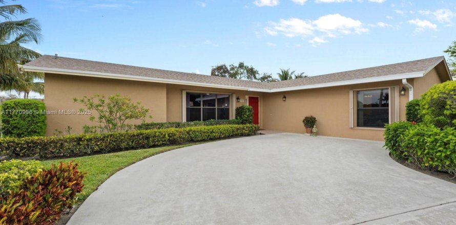 Villa ou maison à Tequesta, Floride 4 chambres, 183.57 m2 № 1695681