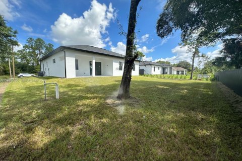 Купить виллу или дом в Лихай-Эйкерс, Флорида 4 спальни, № 2028173 - фото 27