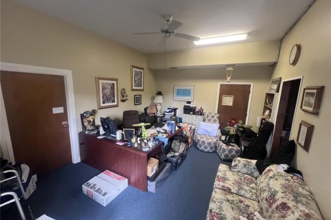 Villa ou maison à vendre à Zephyrhills, Floride: 2 chambres, 445.93 m2 № 2399532 - photo 11