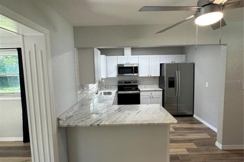 House in Wildwood, Florida 3 bedrooms, 116.69 sq.m. № 1844776 - photo 3