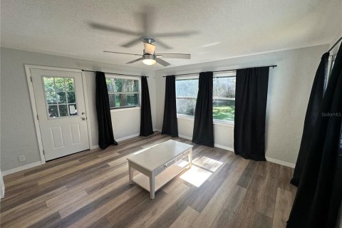 House in Wildwood, Florida 3 bedrooms, 116.69 sq.m. № 1844776 - photo 9