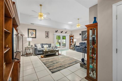 House in Palm Coast, Florida 4 bedrooms, 235.69 sq.m. № 1841729 - photo 5