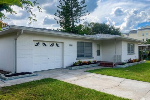 Villa ou maison à Clearwater, Floride 2 chambres, 114.55 m2 № 2092137