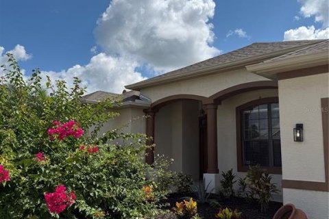 Casa en alquiler en Sarasota, Florida, 3 dormitorios, 196.58 m2 № 1893939 - foto 2