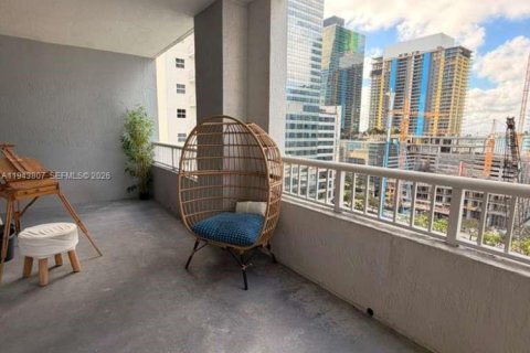 Condominio en venta en Miami, Florida, 1 dormitorio, 58.53 m2 № 2000600 - foto 11