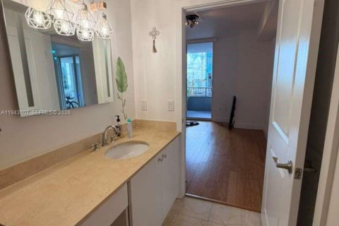 Condominio en venta en Miami, Florida, 1 dormitorio, 58.53 m2 № 2000600 - foto 6
