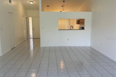 Casa en alquiler en Fort Myers, Florida, 3 dormitorios, 135.27 m2 № 1816977 - foto 6