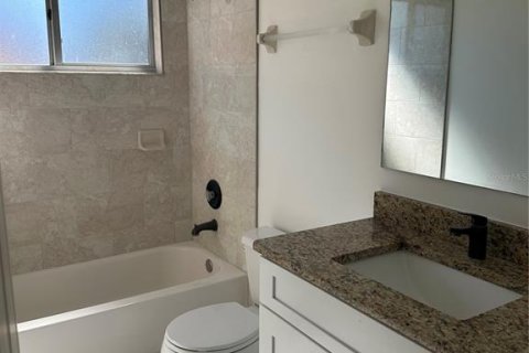 Casa en alquiler en Fort Myers, Florida, 3 dormitorios, 135.27 m2 № 1816977 - foto 10