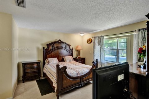 Condominio en venta en Tamarac, Florida, 2 dormitorios, 121.33 m2 № 1692350 - foto 16