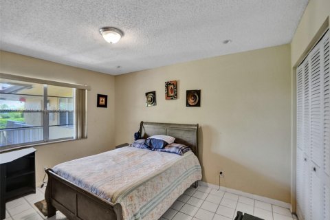 Condominio en venta en Tamarac, Florida, 2 dormitorios, 121.33 m2 № 1692350 - foto 25