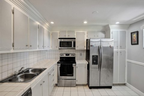 Condominio en venta en Tamarac, Florida, 2 dormitorios, 121.33 m2 № 1692350 - foto 11