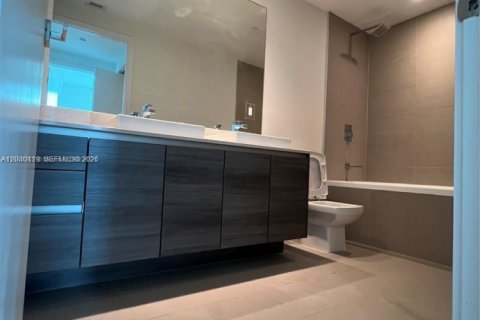 Condo in Miami, Florida, 1 bedroom  № 2087879 - photo 22