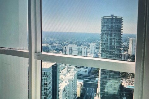 Condo in Miami, Florida, 1 bedroom  № 2087879 - photo 6