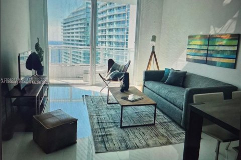 Condo in Miami, Florida, 1 bedroom  № 2087879 - photo 9