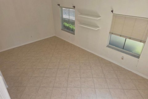 Купить таунхаус в Дания-Бич, Флорида 3 комнаты, 129.69м2, № 2247926 - фото 8