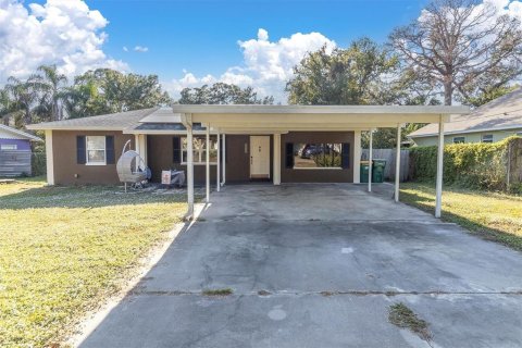 Casa en Clearwater, Florida 3 dormitorios, 162.02 m2 № 2120389