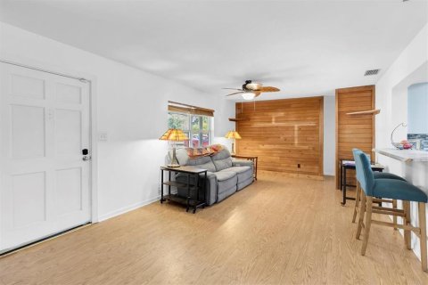 Villa ou maison à vendre à Clearwater, Floride: 3 chambres, 162.02 m2 № 2120389 - photo 11