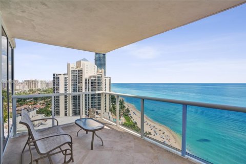 Condo in Sunny Isles Beach, Florida, 3 bedrooms  № 2057994 - photo 8