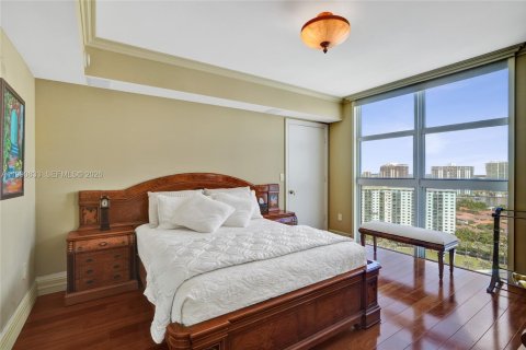 Condo in Sunny Isles Beach, Florida, 3 bedrooms  № 2057994 - photo 15