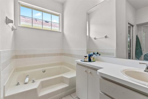 Casa en venta en Spring Hill, Florida, 3 dormitorios, 158.86 m2 № 1905671 - foto 17