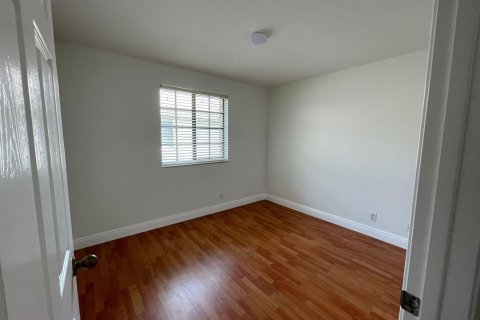 Touwnhouse à vendre à Weston, Floride: 4 chambres, 166.3 m2 № 2414588 - photo 28