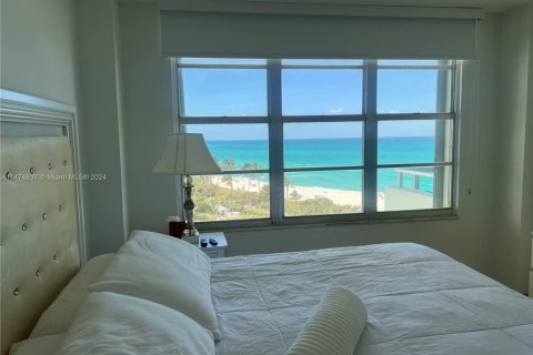Condo in Miami Beach, Florida, 2 bedrooms  № 1938791 - photo 20